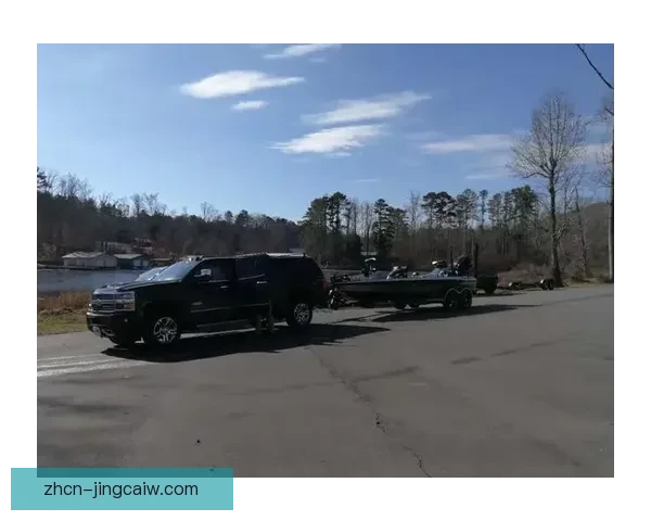 亨斯维尔城与查塔努加激战成平双方攻防拉锯上演精彩对决