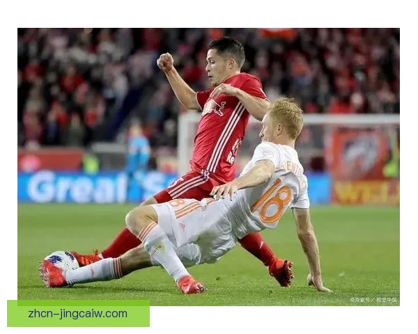 中墨西哥美洲队与老虎大学激战成1比1平局 双方互有攻守精彩纷呈